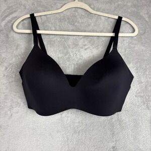 ✨ 2/$35 Knix Women's Black Wireless Comfort Bra Size 7 T Shirt Bra Casual